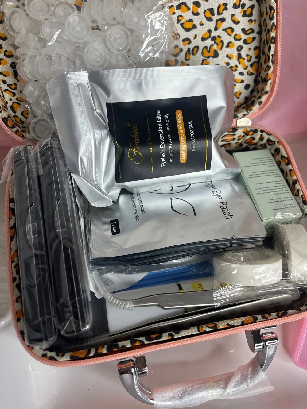 Pink Faux Eyelash Kit with Practice Head and Storage Case - Women Skincare